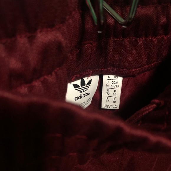 Adidas pants - Picture 2 of 2